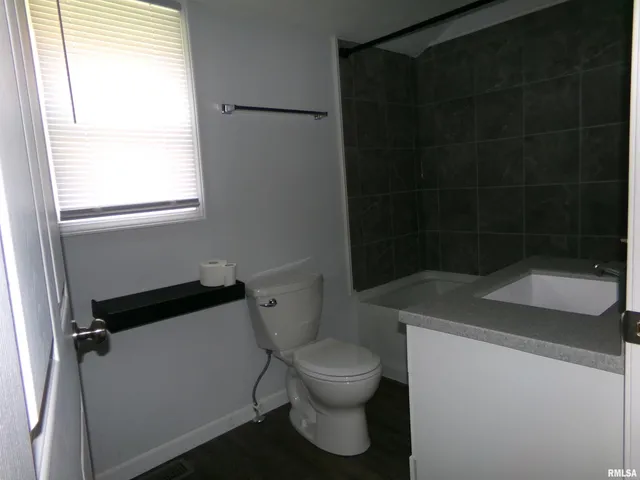 $115,000 | 517 North 12th Street, Herrin, IL 62948