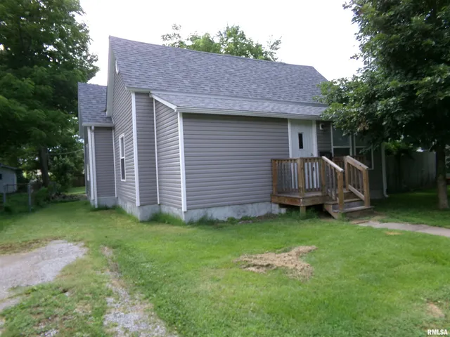 $115,000 | 517 North 12th Street, Herrin, IL 62948