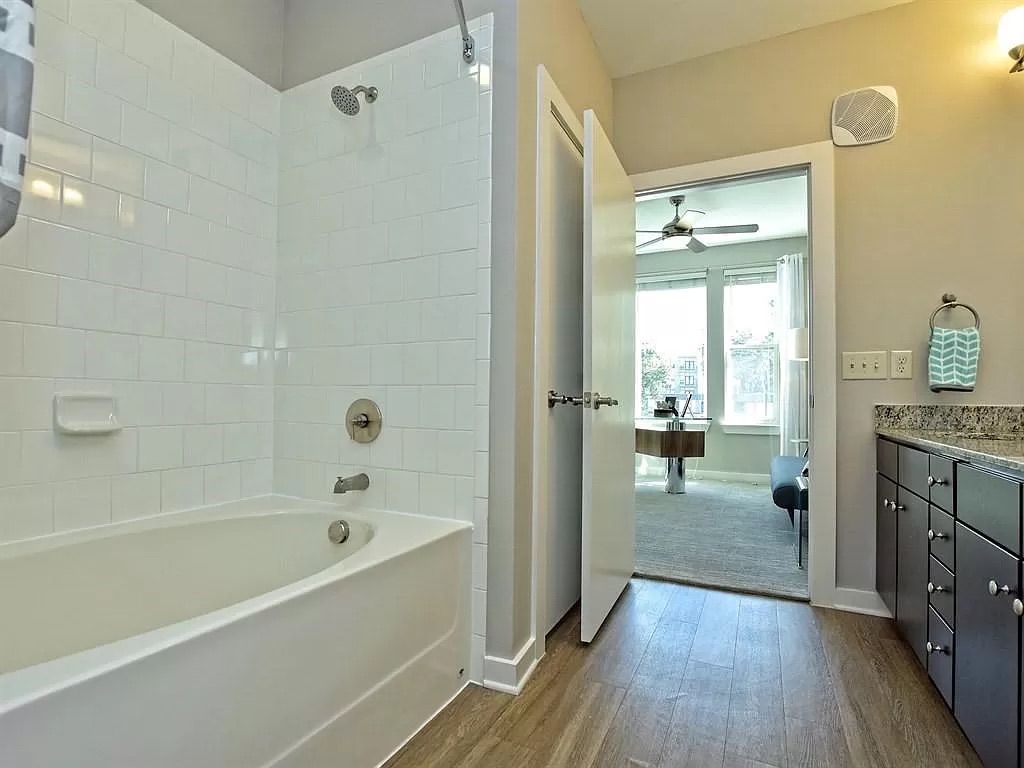 1900 Barton Springs Road, Unit 5029 Austin, TX 78704 - Photo 16 of 28