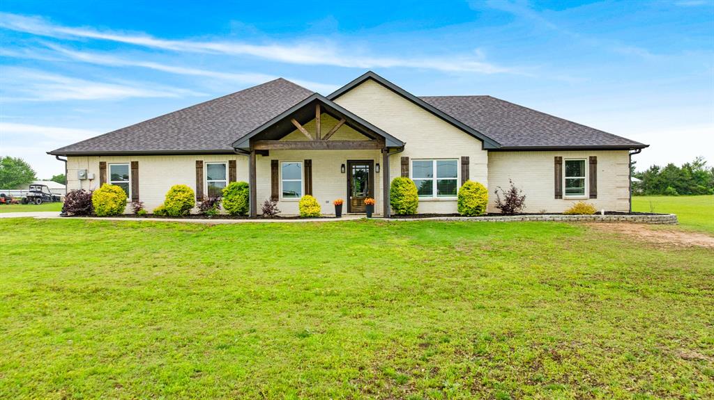 221 Private Road Sumner, TX 75486 - Photo 2 of 24