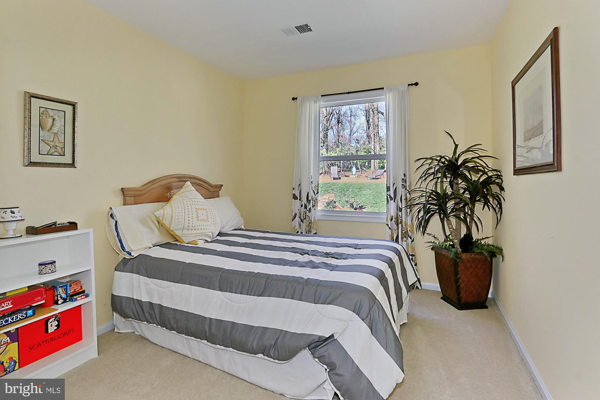 9496 Harrowhill Lane Burke, VA 22015 - Photo 37 of 55