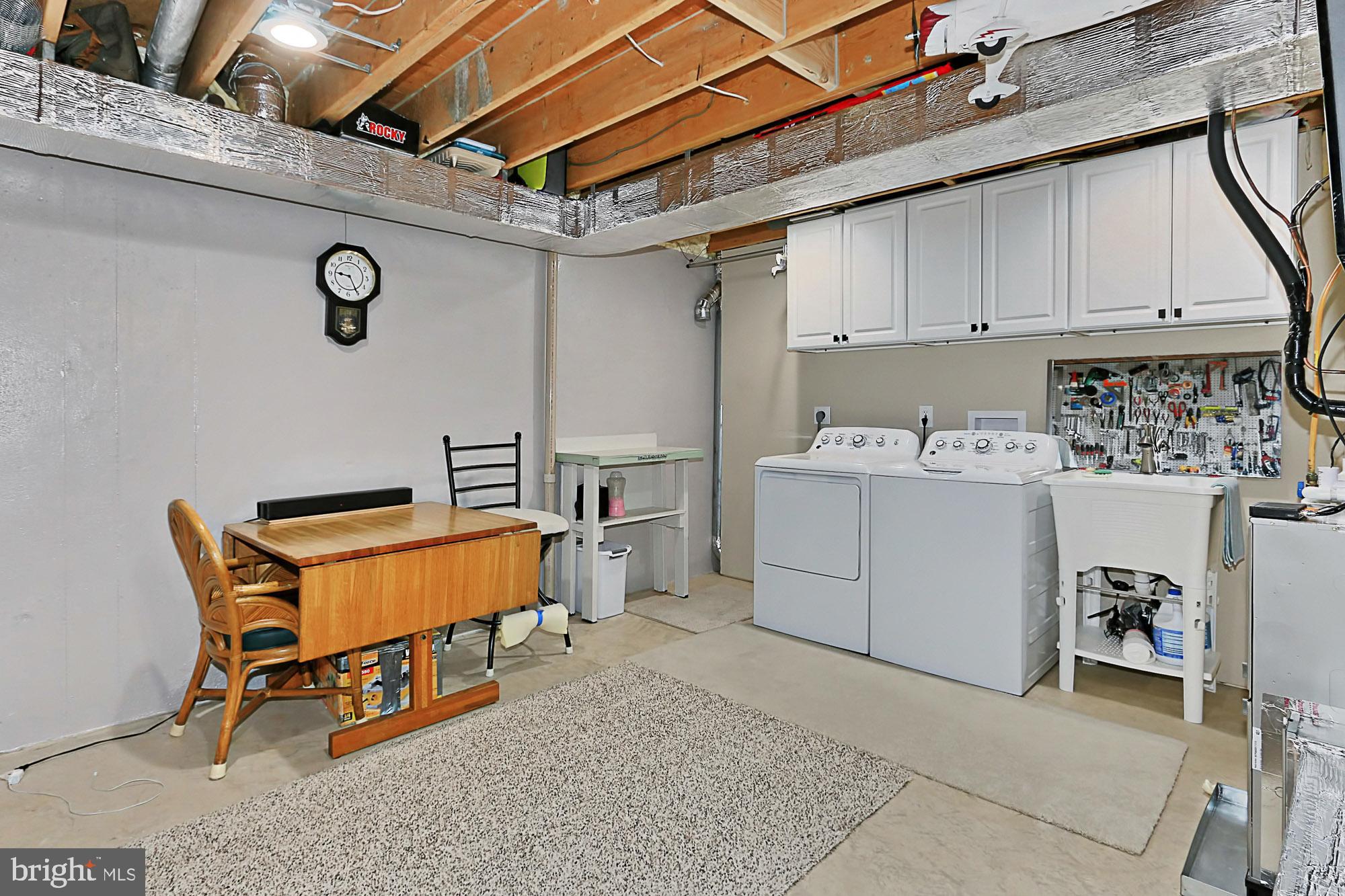 9496 Harrowhill Lane Burke, VA 22015 - Photo 43 of 55