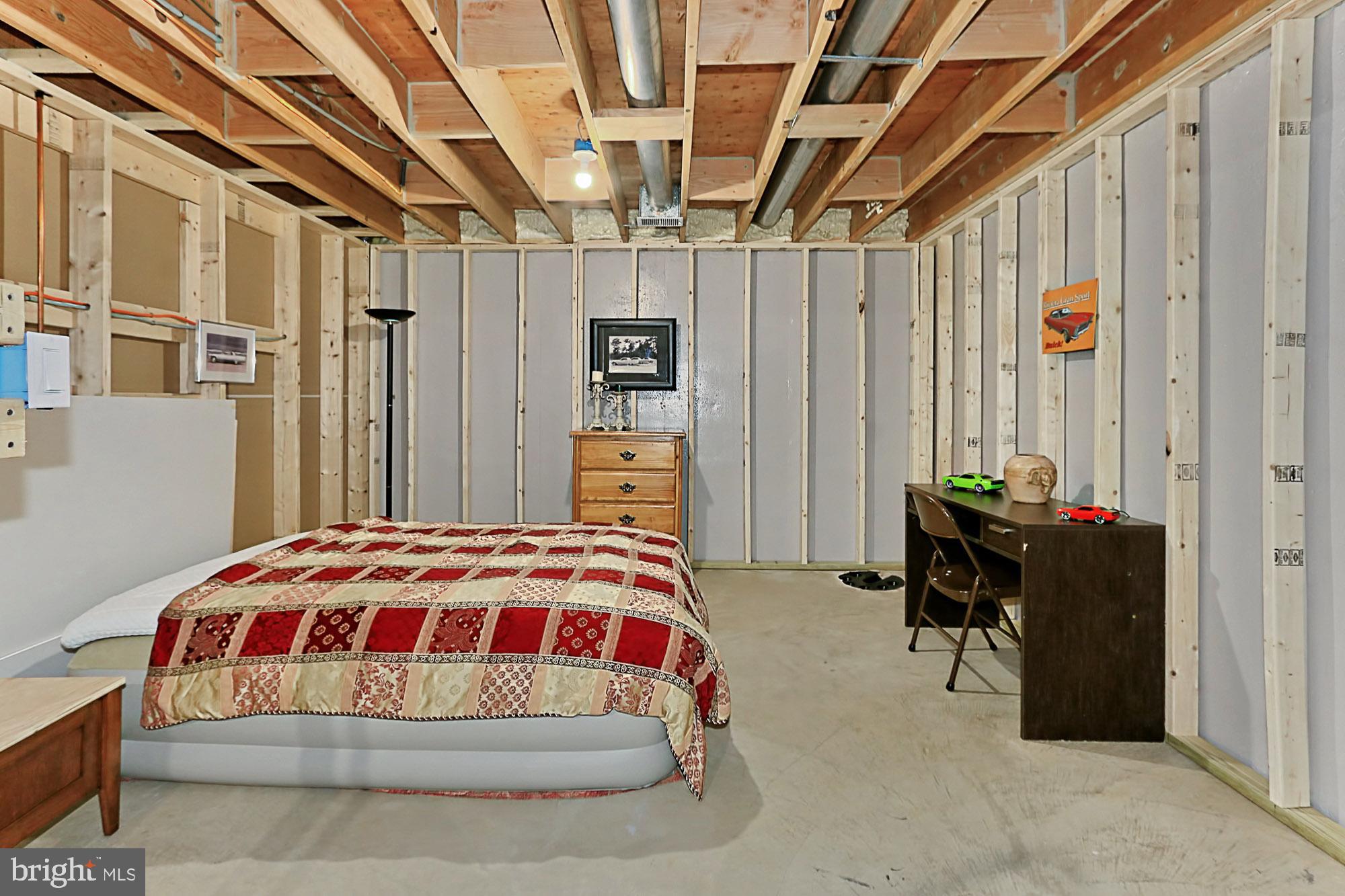 9496 Harrowhill Lane Burke, VA 22015 - Photo 44 of 55