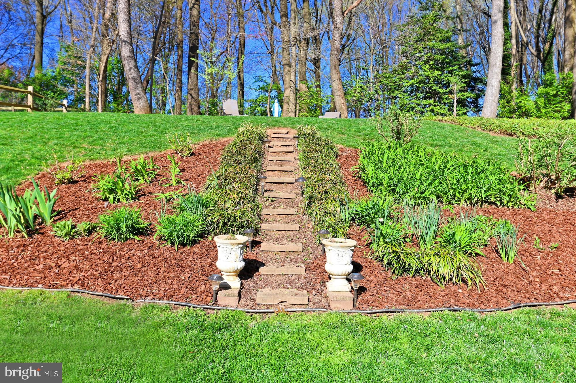 9496 Harrowhill Lane Burke, VA 22015 - Photo 49 of 55