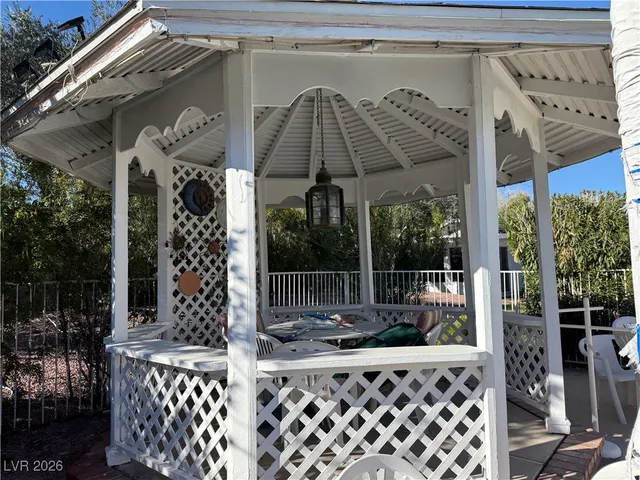 $1,300 | 2045 South Tenaya Way, Las Vegas, NV 89117