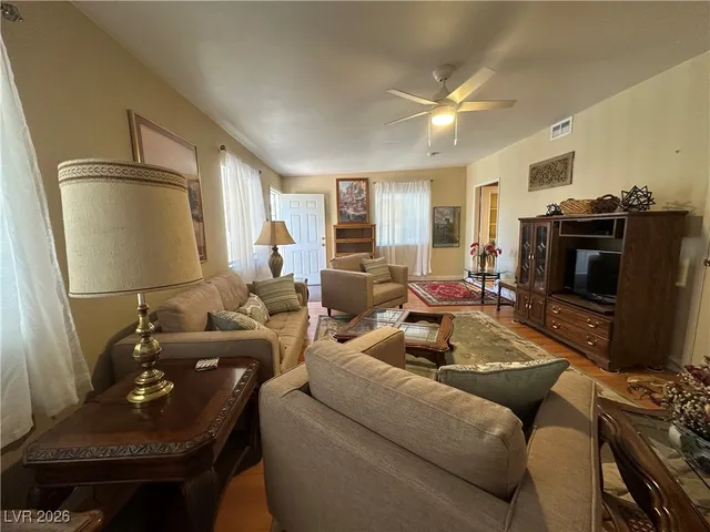 $1,300 | 2045 South Tenaya Way, Las Vegas, NV 89117