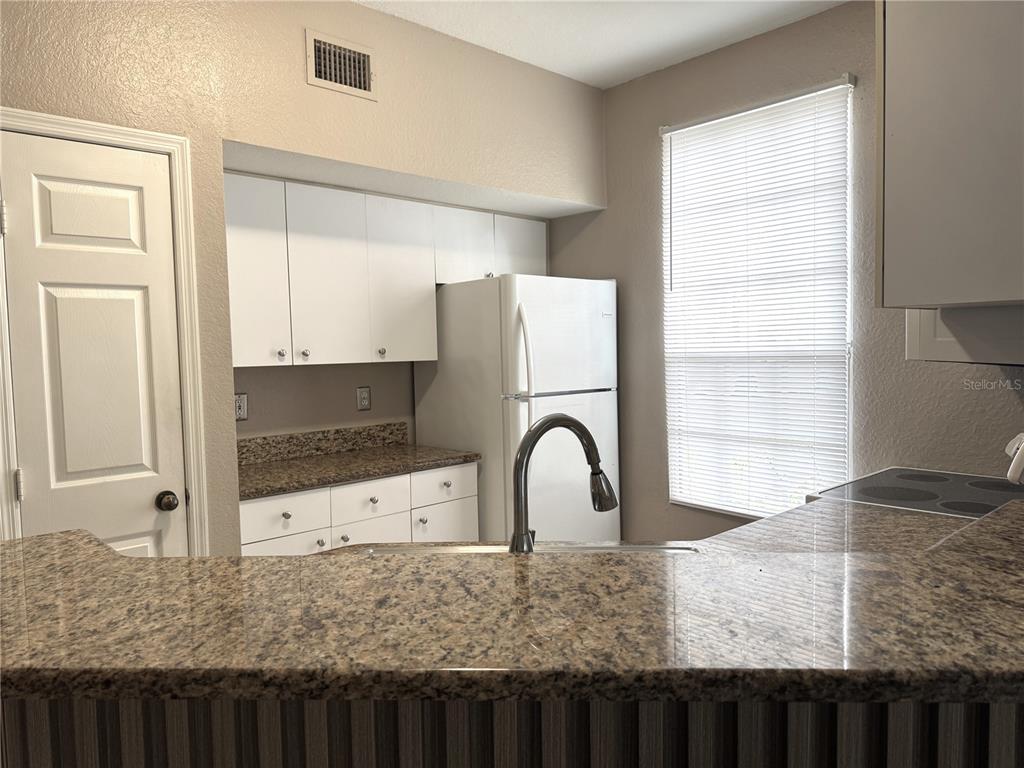 6376 Raleigh Street, Unit 2001 Orlando, FL 32835 - Photo 6 of 24 Gallery Image 6