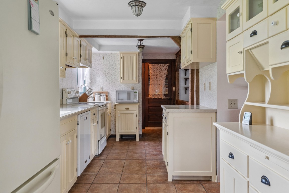 62 Palmer Road Binghamton, NY 13901 - Photo 10 of 36