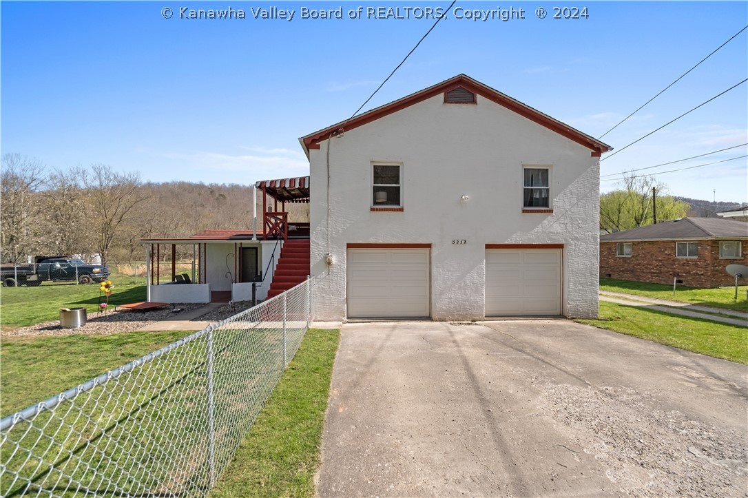 5252 Elk River Road North Elkview, WV 25071 - Photo 3 of 31 Gallery Image 3