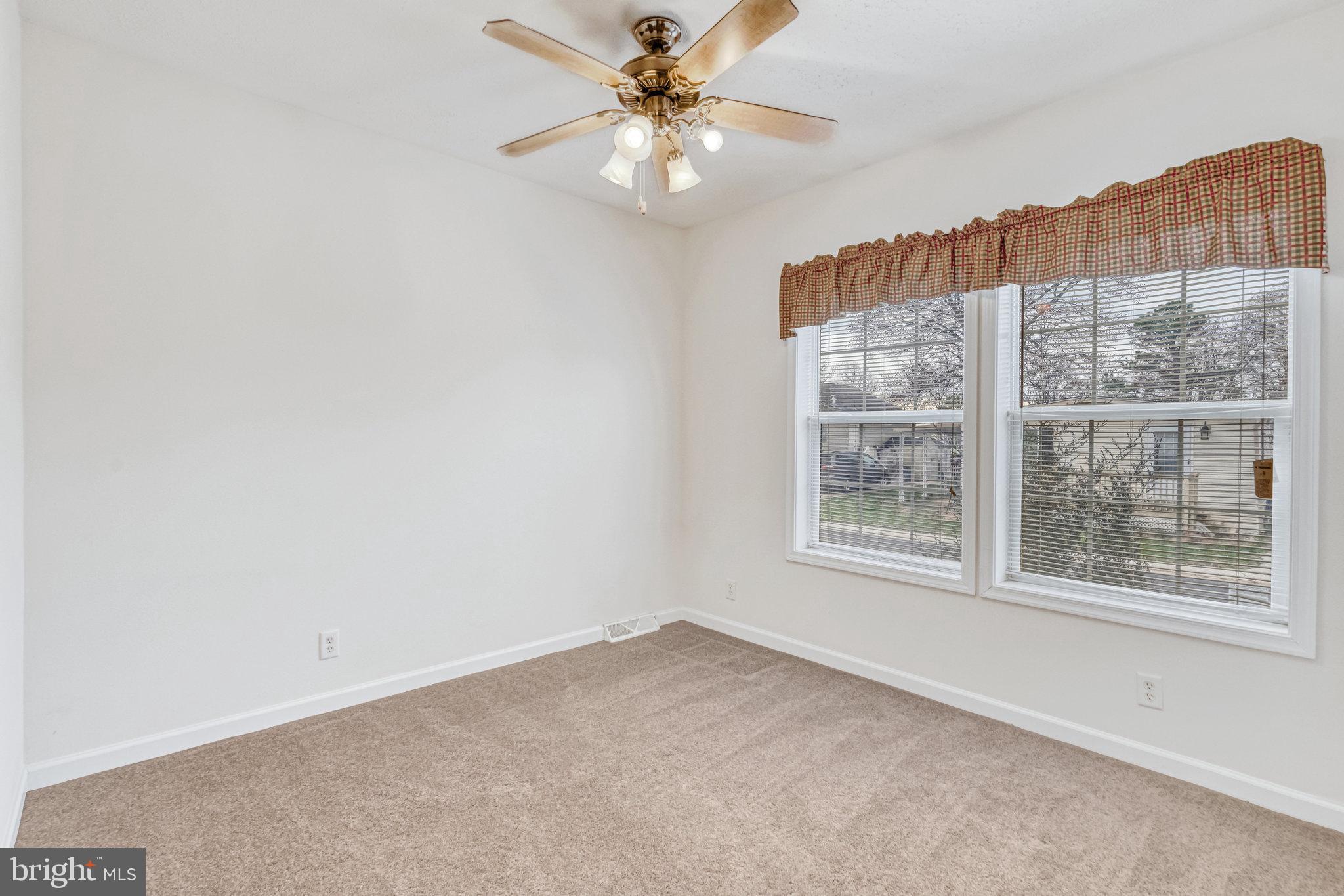 14504 Trans World Avenue Chantilly, VA 20151 - Photo 20 of 34 Bedroom 2