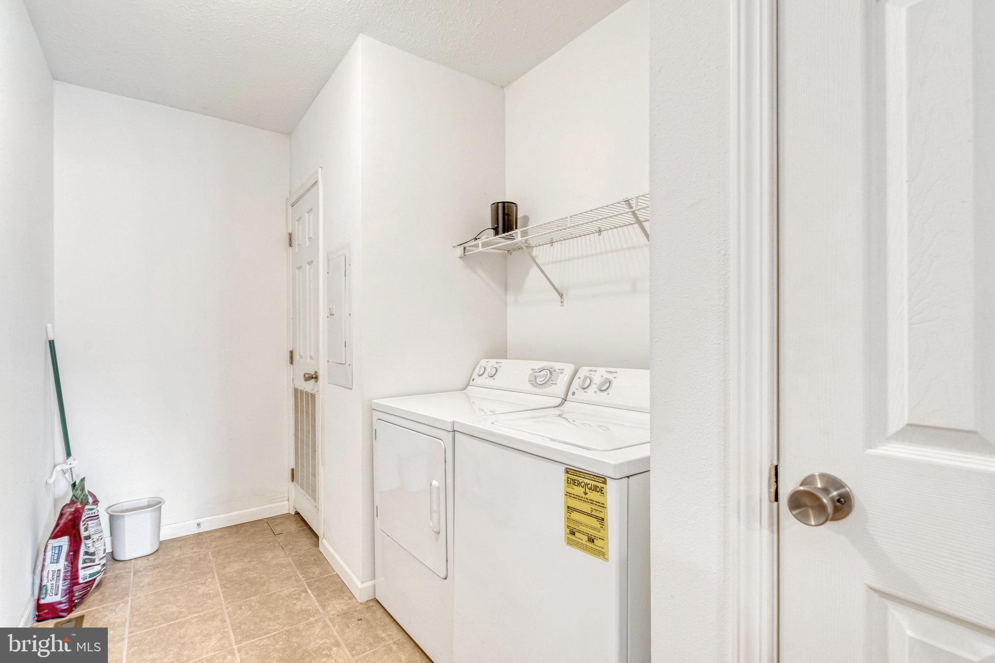 14504 Trans World Avenue Chantilly, VA 20151 - Photo 25 of 34 Laundry/Utility room