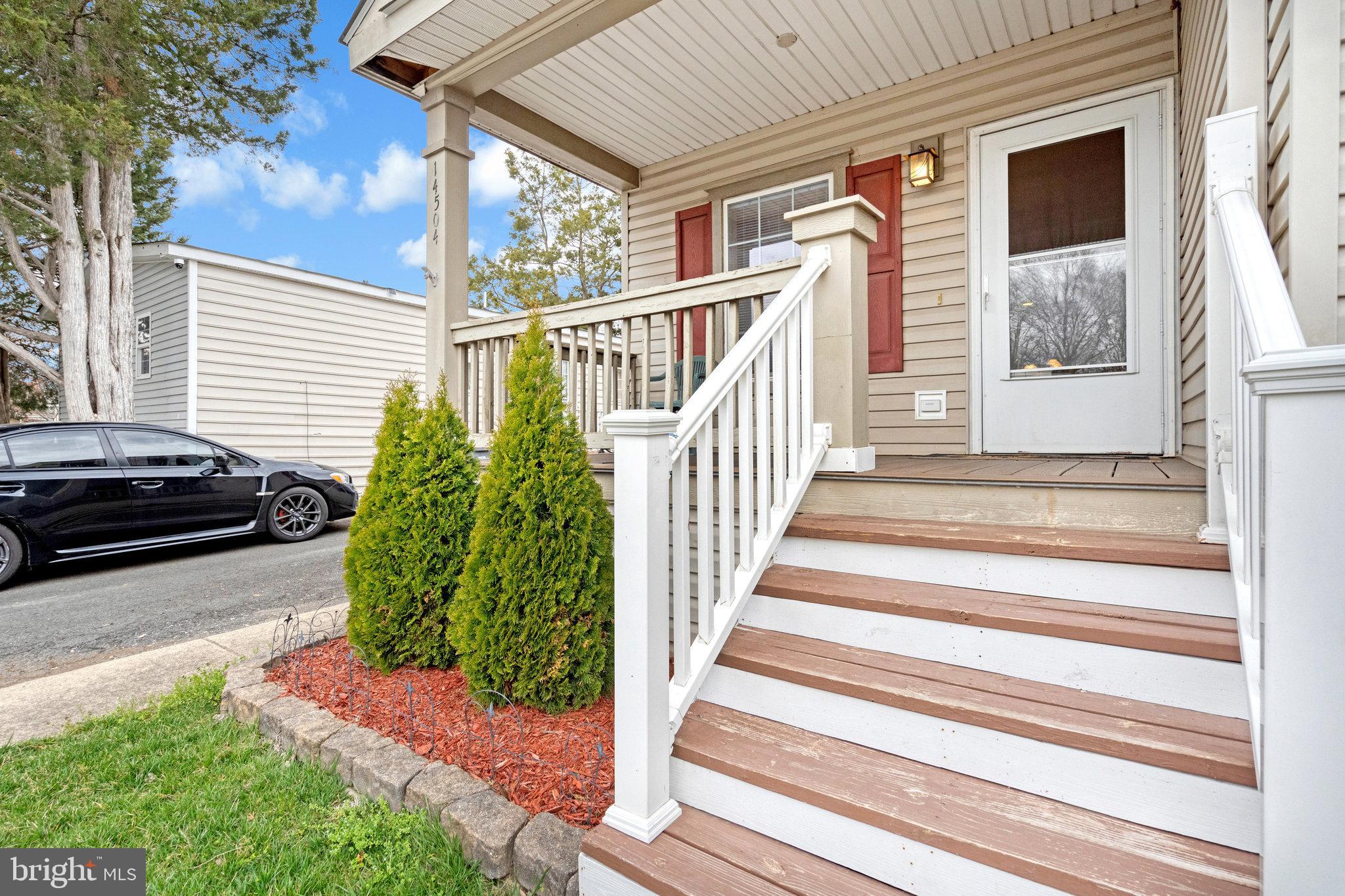 14504 Trans World Avenue Chantilly, VA 20151 - Photo 3 of 34 Welcoming front porch
