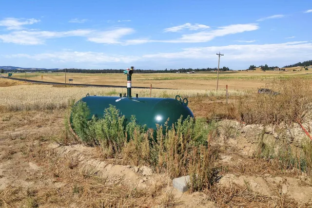 $415,000 | 8054 East Mt Spokane Park Drive, Mead, WA 99021