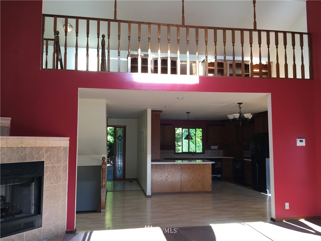 155 Sylvan Way Longview, WA 98632 - Photo 3 of 24 Gallery Image 3