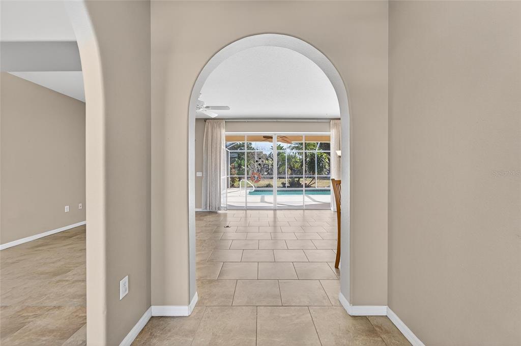 1615 Oracle Drive Ruskin, FL 33573 - Photo 11 of 87