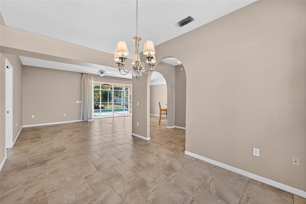 1615 Oracle Drive Ruskin, FL 33573 - Photo 15 of 87