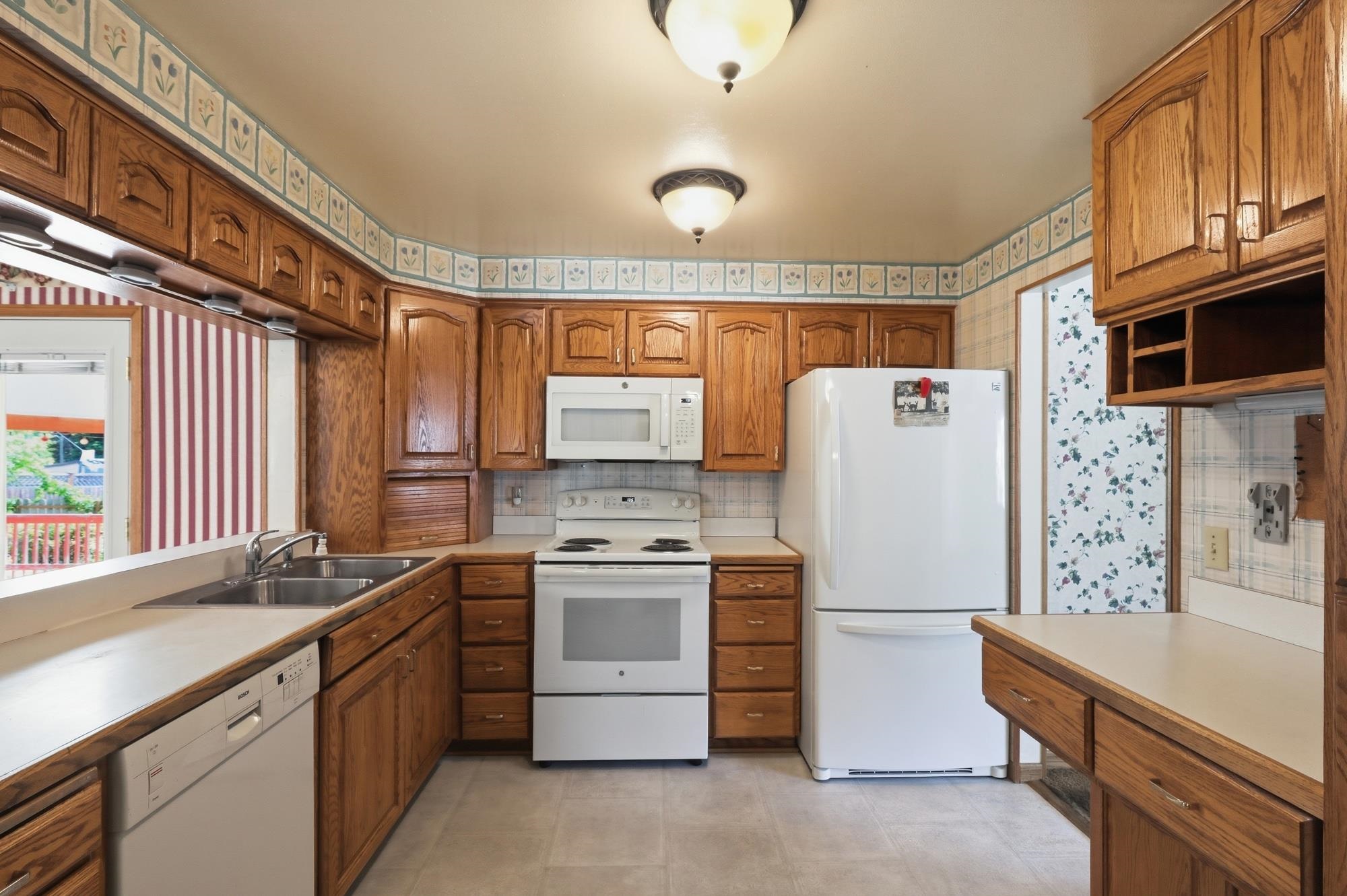 6628 North Alberta Street Spokane, WA 99208 - Photo 7 of 42