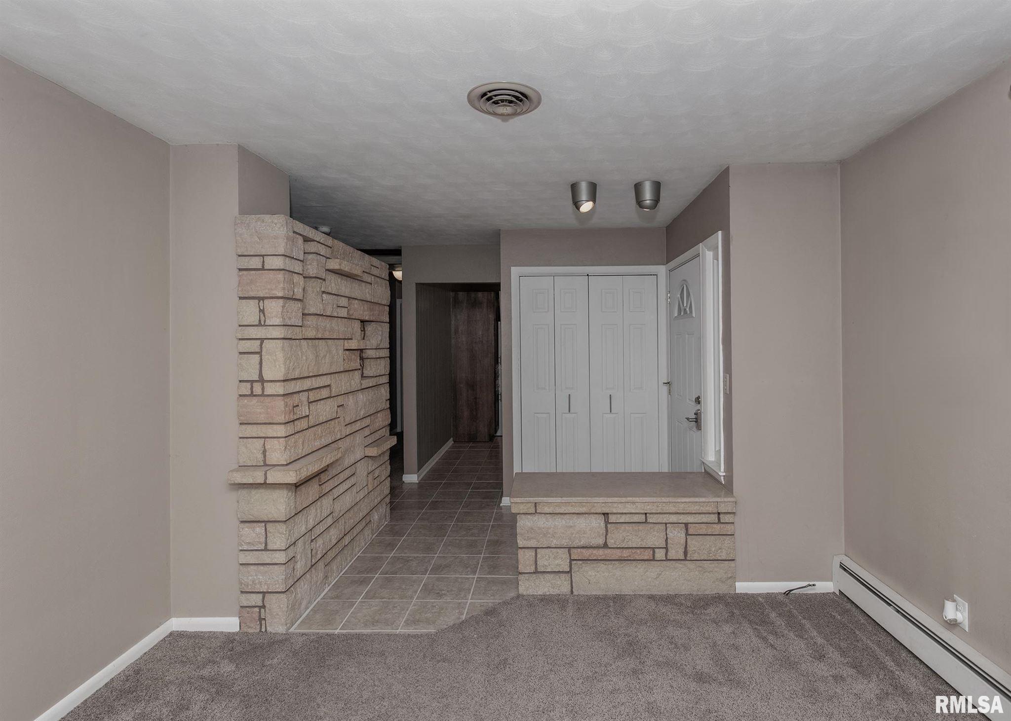 2706 Fairhaven Road Davenport, IA 52803 - Photo 5 of 25 Gallery Image 5