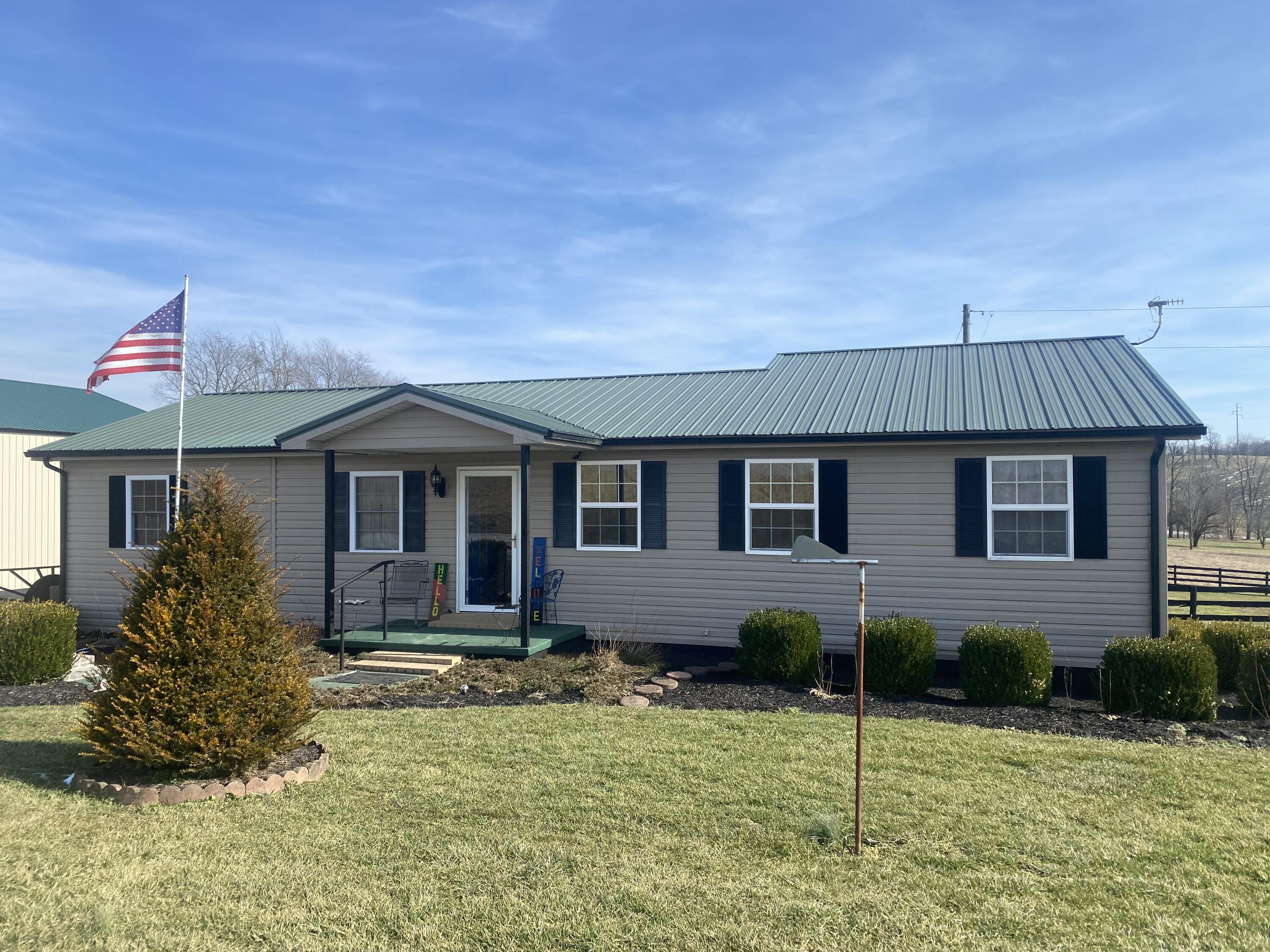 180 Dog Walk Road Cynthiana, KY 41031 - Photo 1 of 37 IMG_5472