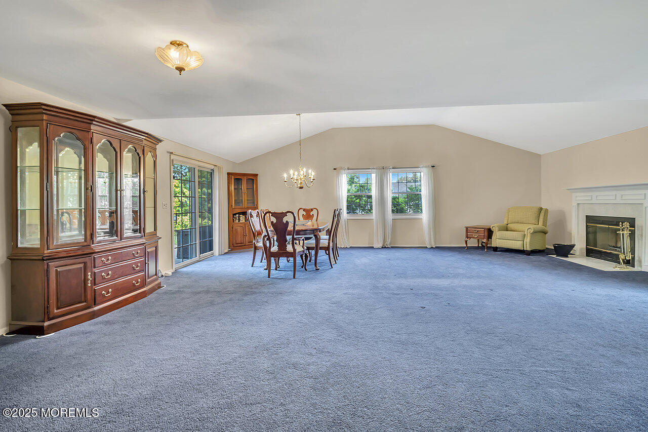 153 Lloyd Road Matawan, NJ 07747 - Photo 11 of 38 011_dsc0672_249