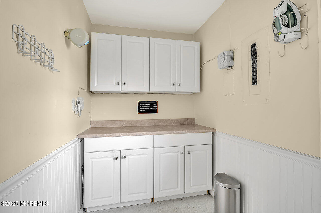 153 Lloyd Road Matawan, NJ 07747 - Photo 23 of 38 023_dsc0708_758