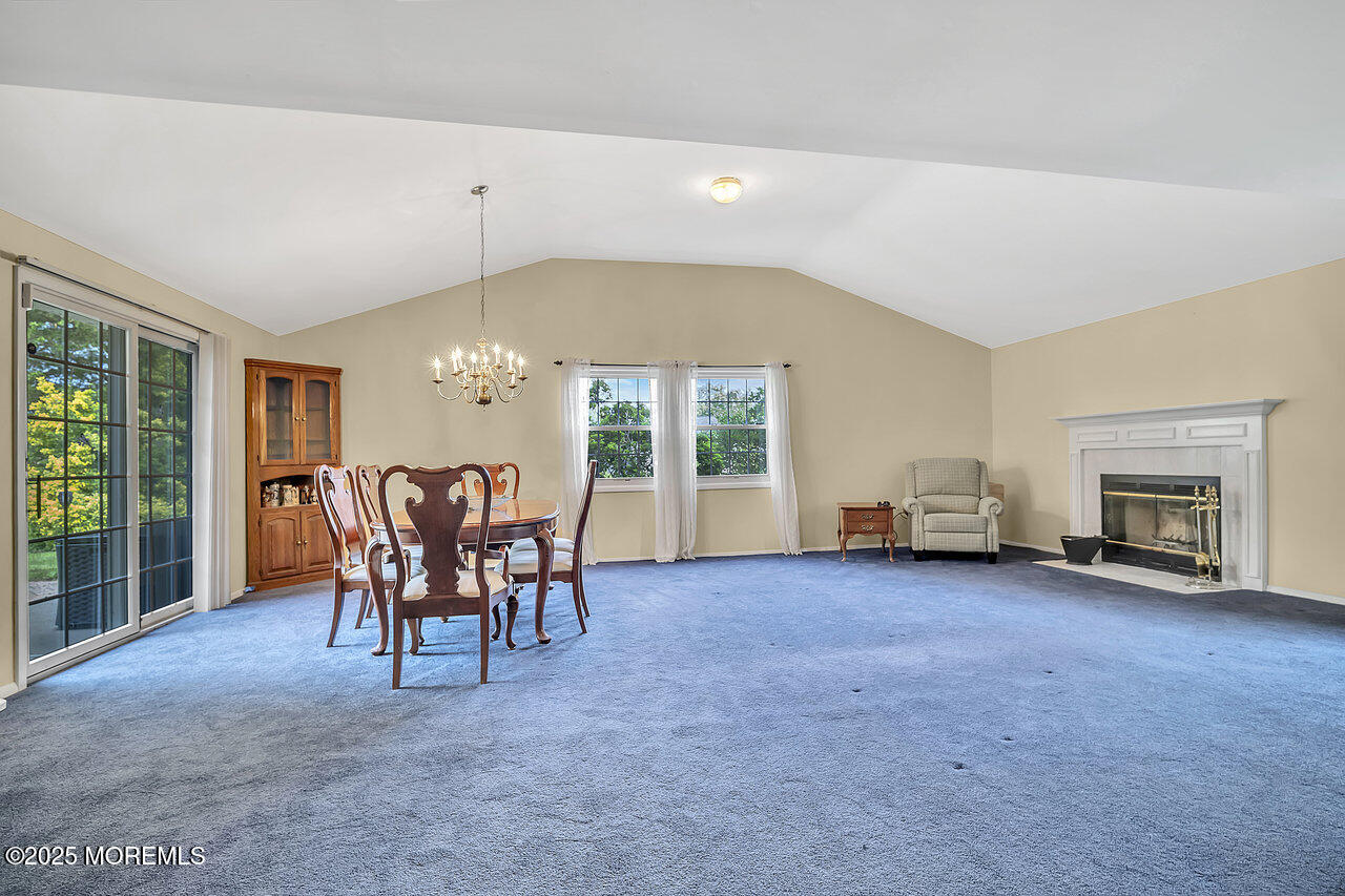 153 Lloyd Road Matawan, NJ 07747 - Photo 7 of 38 007_dsc0639_491