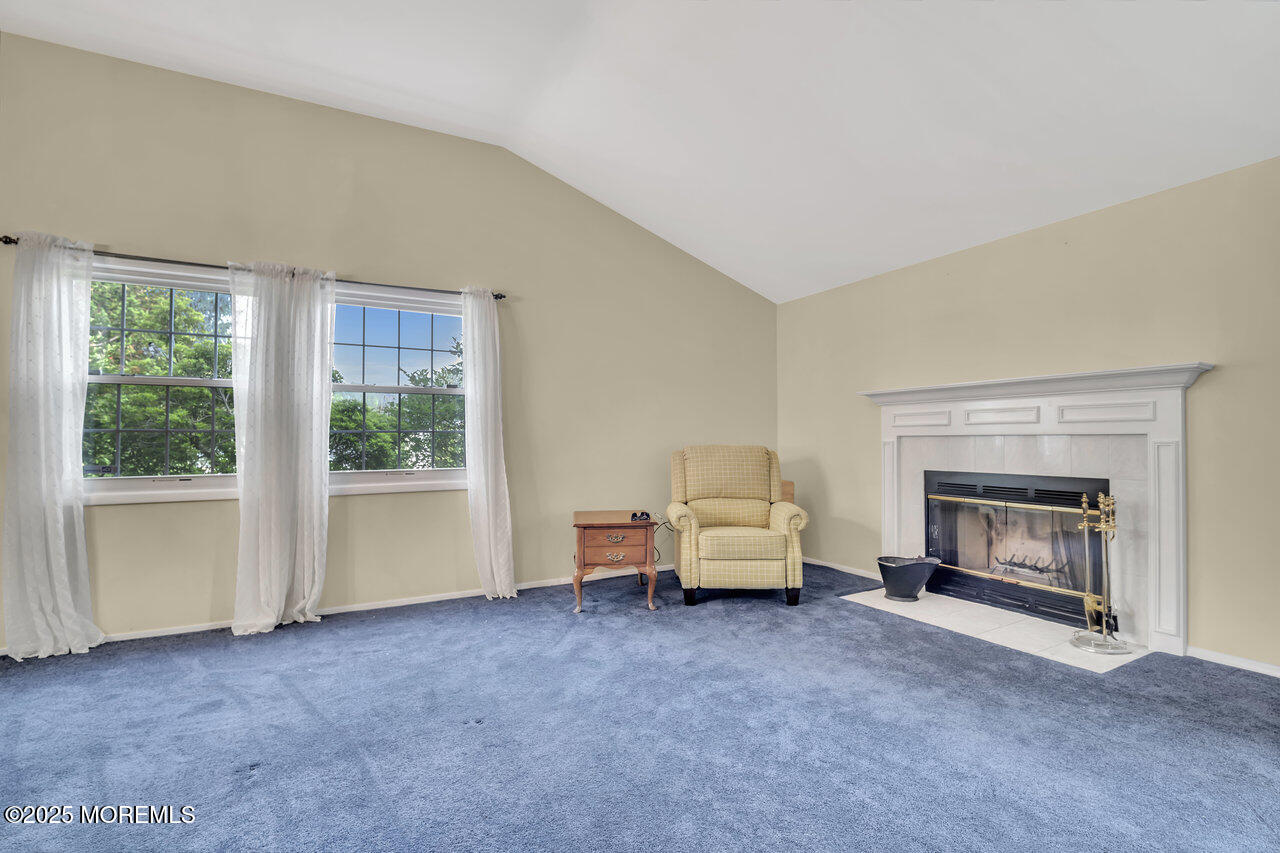 153 Lloyd Road Matawan, NJ 07747 - Photo 9 of 38 009_dsc0645_779