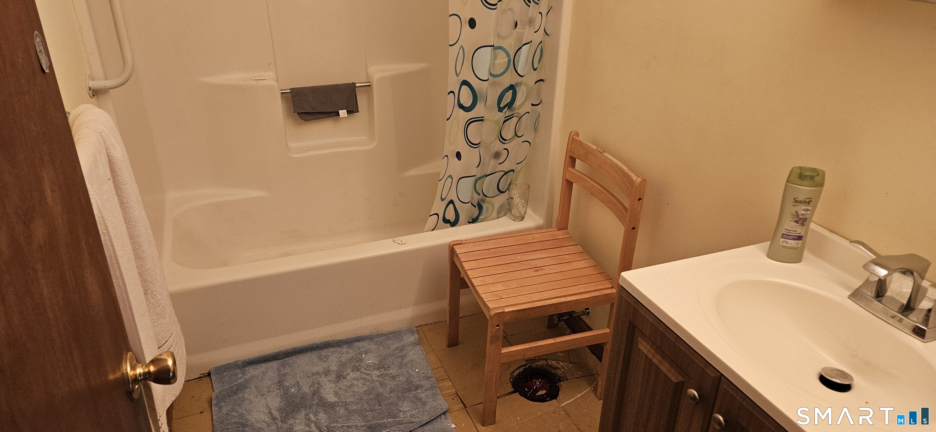 168 Mulloy Road, Unit 10 Waterbury, CT 06705 - Photo 13 of 16