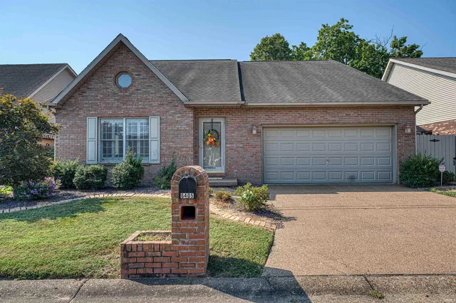 $259,900 | 6405 Highcroft Drive, Evansville, IN 47715