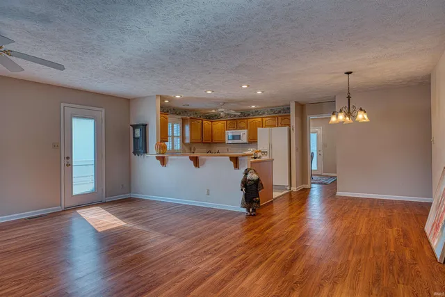 $259,900 | 6405 Highcroft Drive, Evansville, IN 47715