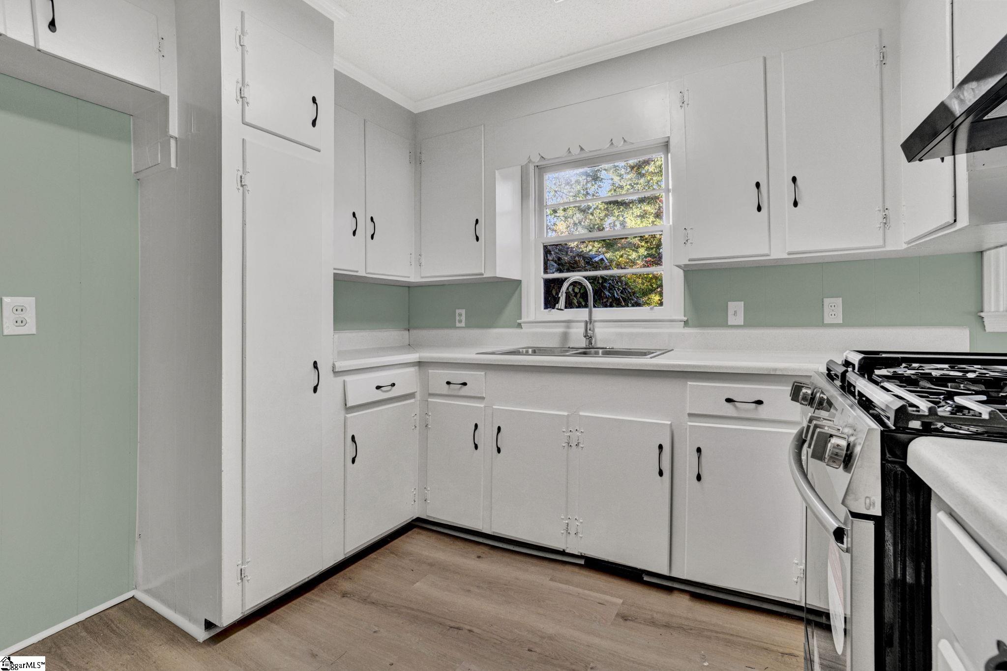 114 Pine Road Laurens, SC 29360 - Photo 7 of 42 Gallery Image 7