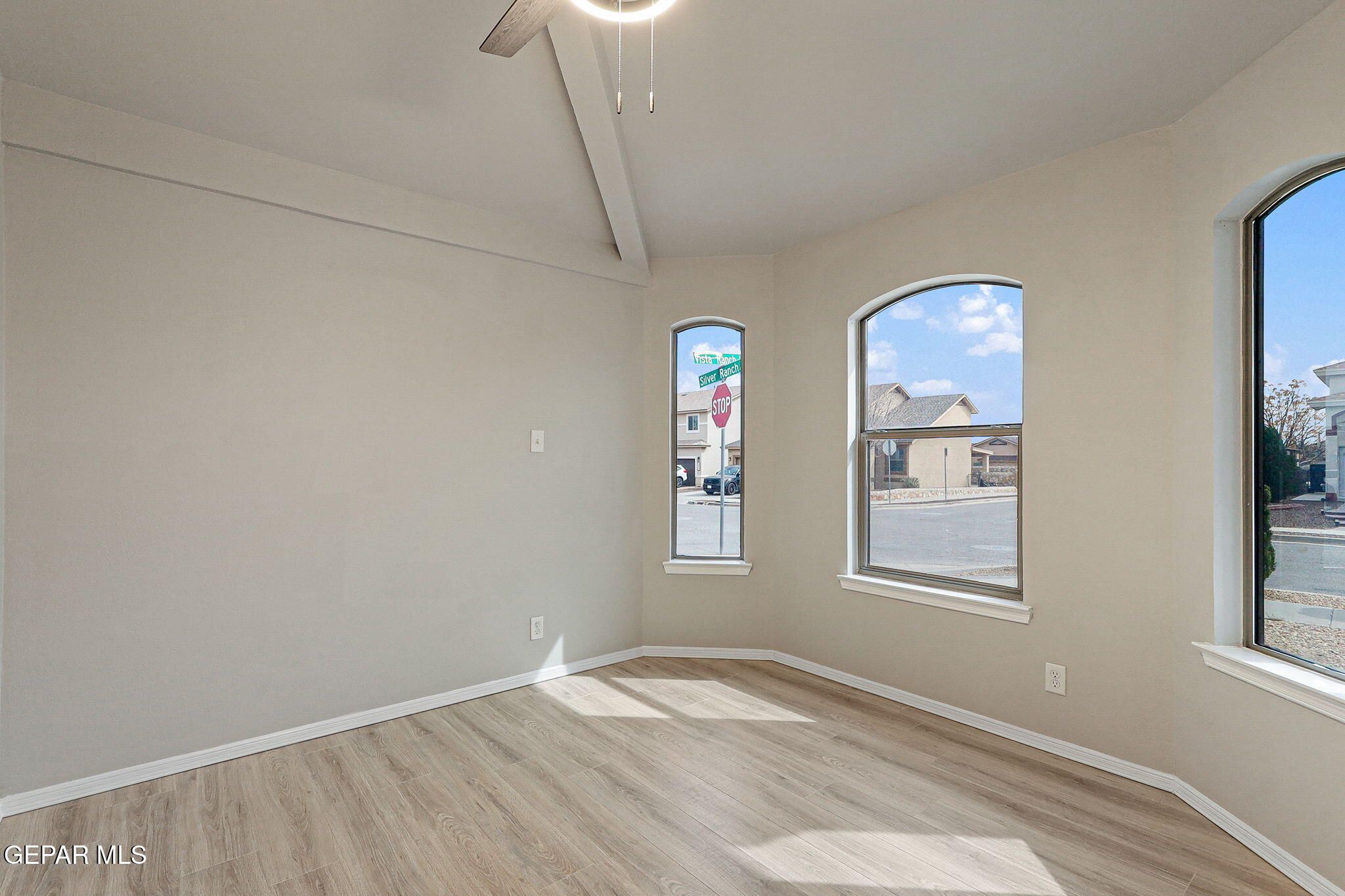 4945 Silver Ranch Avenue El Paso, TX 79934 - Photo 11 of 39 10-web-or-mls-IMG_0546