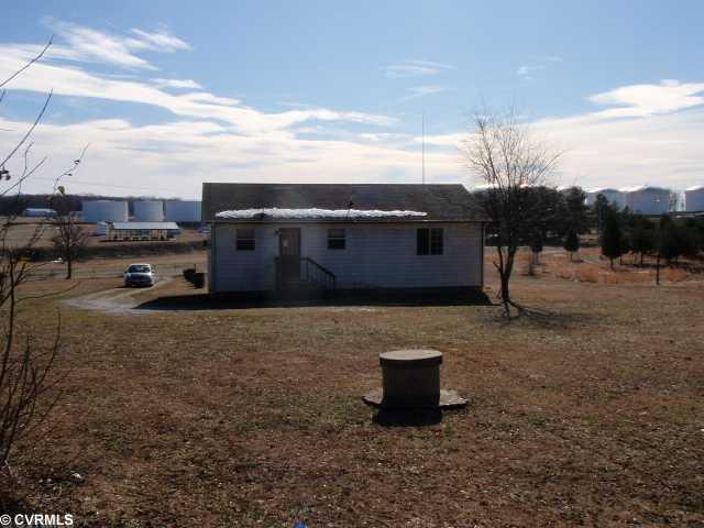 414 Duncan Store Road Columbia, VA 23038 - Photo 4 of 5 Exterior Back