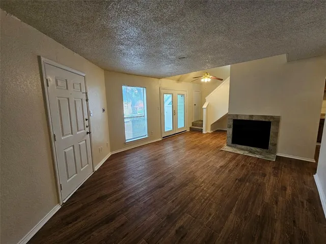$1,000 | 9823 Walnut Street, Unit 208, Dallas, TX 75243