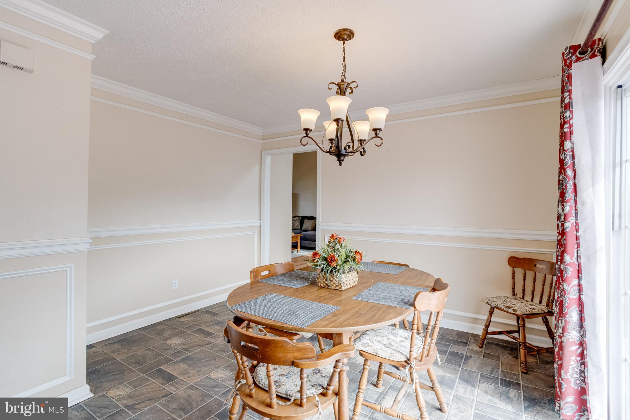 3217 Old Forge Hill Road Street, MD 21154 - Photo 20 of 46 Spacious dining area between kit & living space