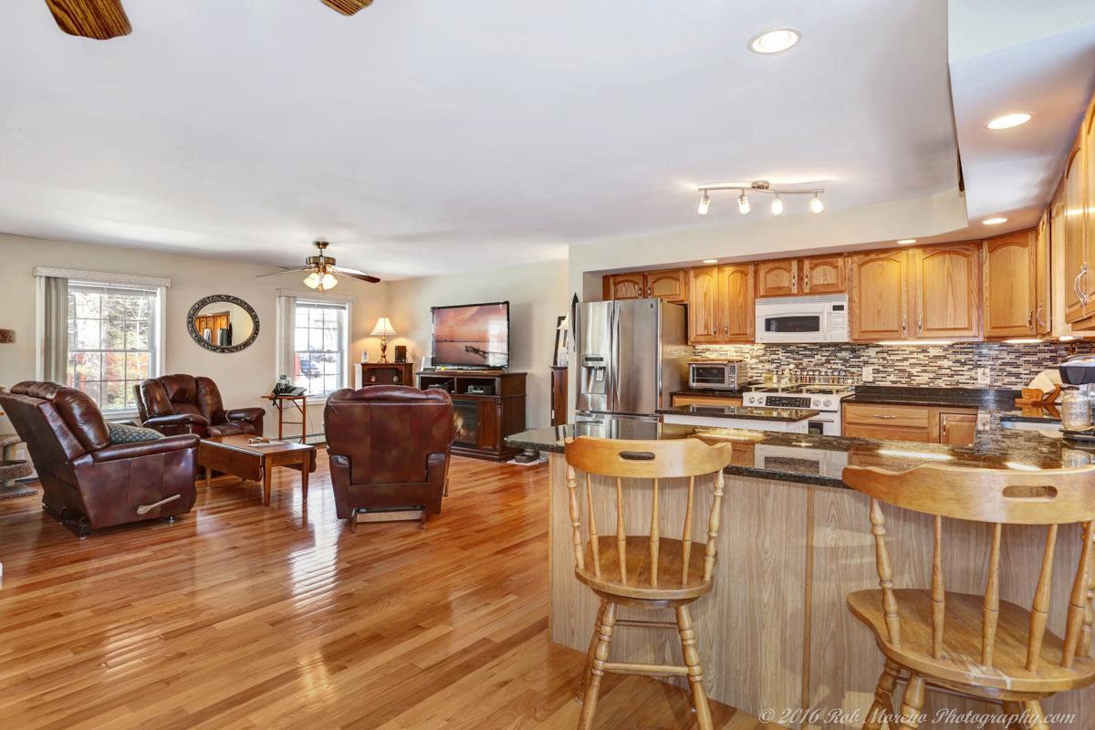 27-29 True Road, Unit 2 Seabrook, NH 03874 - Photo 5 of 19 Gallery Image 5