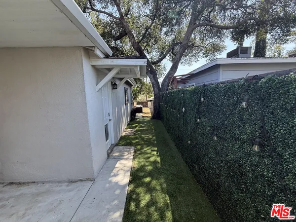$615,000 | 6813 Haywood Street, Tujunga, CA 91042