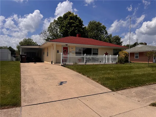 $219,900 | 3753 Kingswood Drive, Kettering, OH 45429