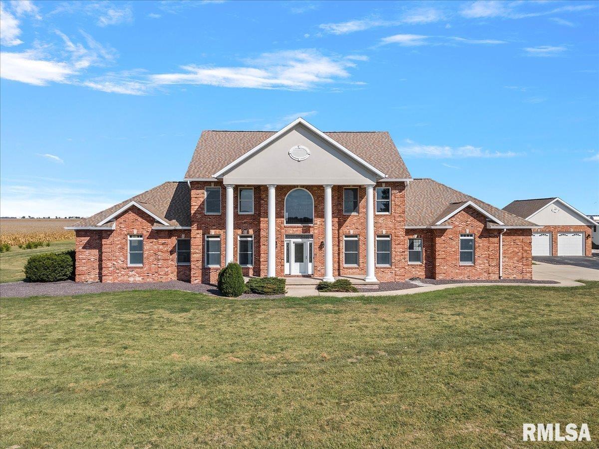 26142 East 1st Road Waggoner, IL 62572 - Photo 1 of 84