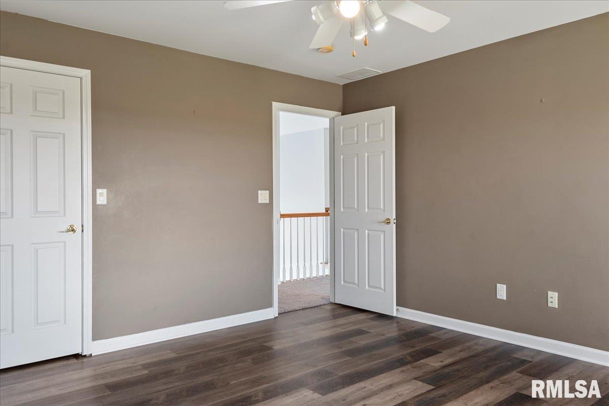 26142 East 1st Road Waggoner, IL 62572 - Photo 43 of 84