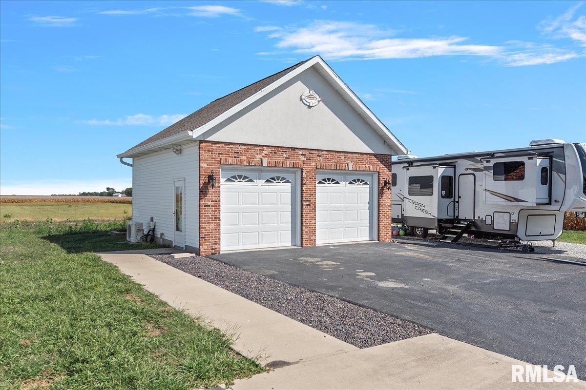 26142 East 1st Road Waggoner, IL 62572 - Photo 77 of 84