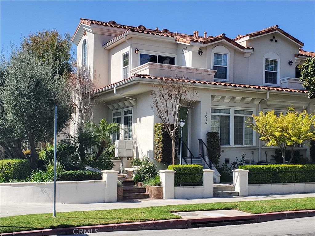 front view of house with a yard
