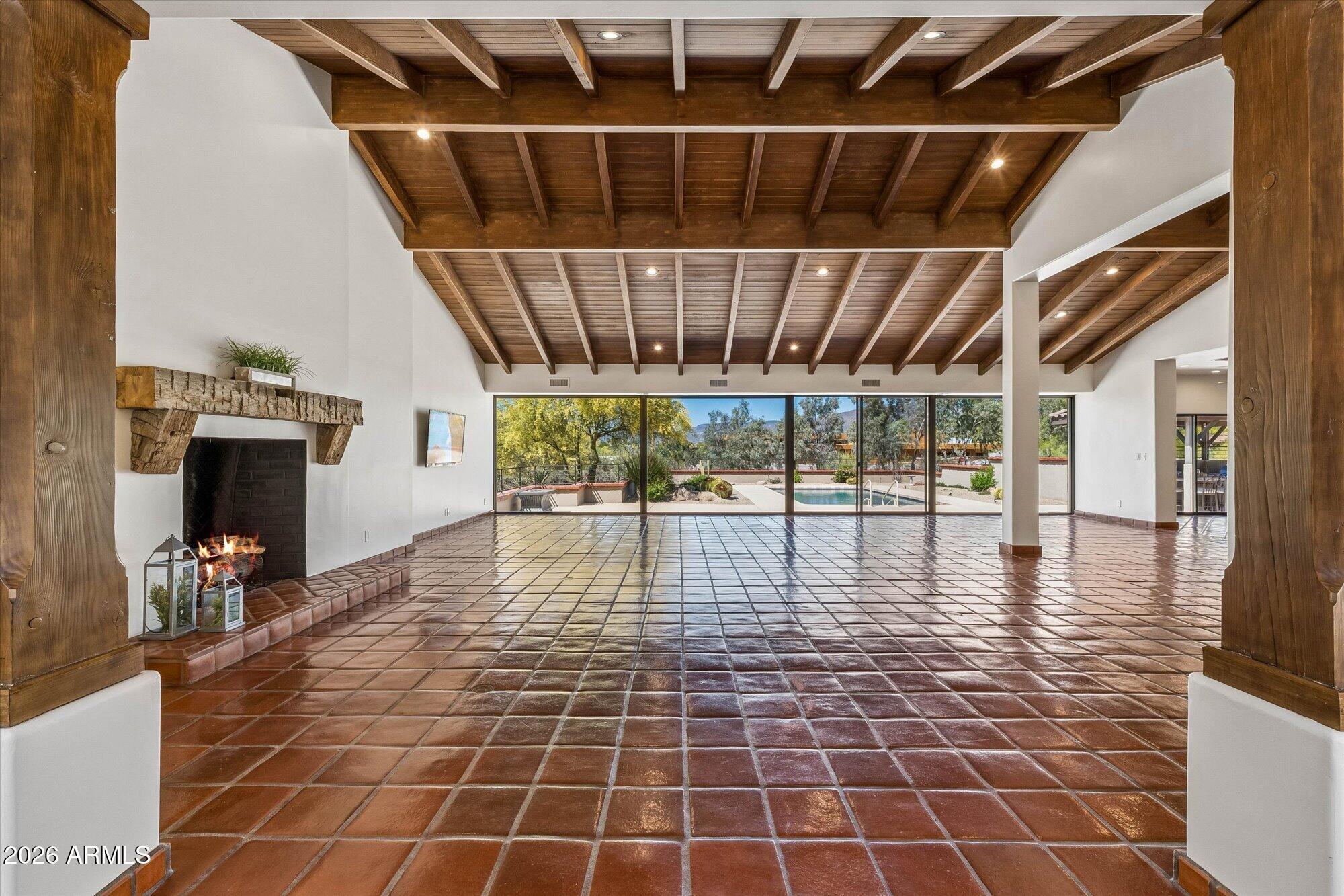 36402 Derringer Road Carefree, AZ 85377 - Photo 11 of 83 Great Room