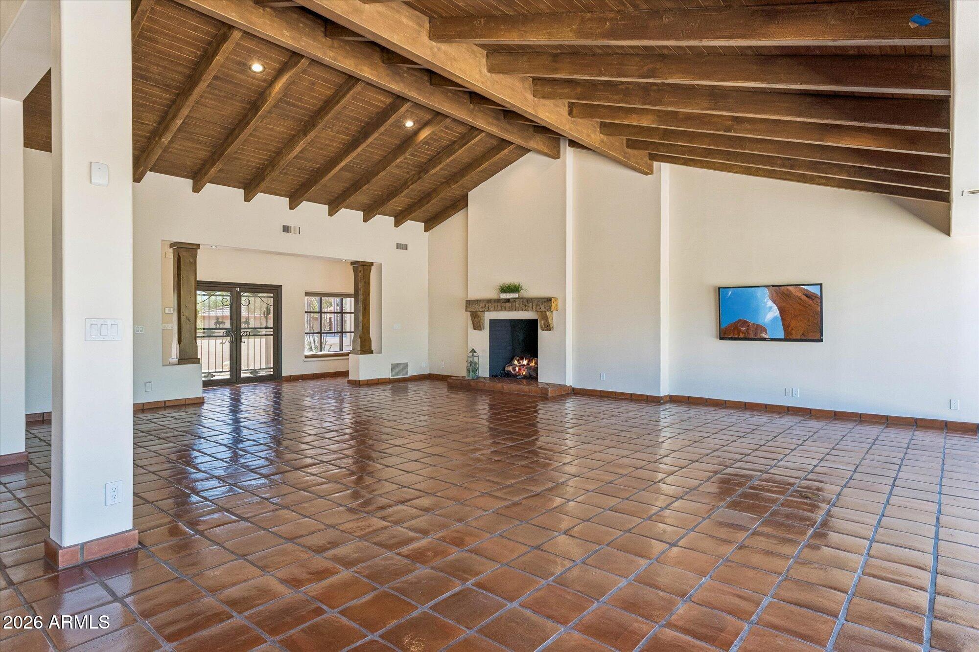 36402 Derringer Road Carefree, AZ 85377 - Photo 13 of 83 Great Room
