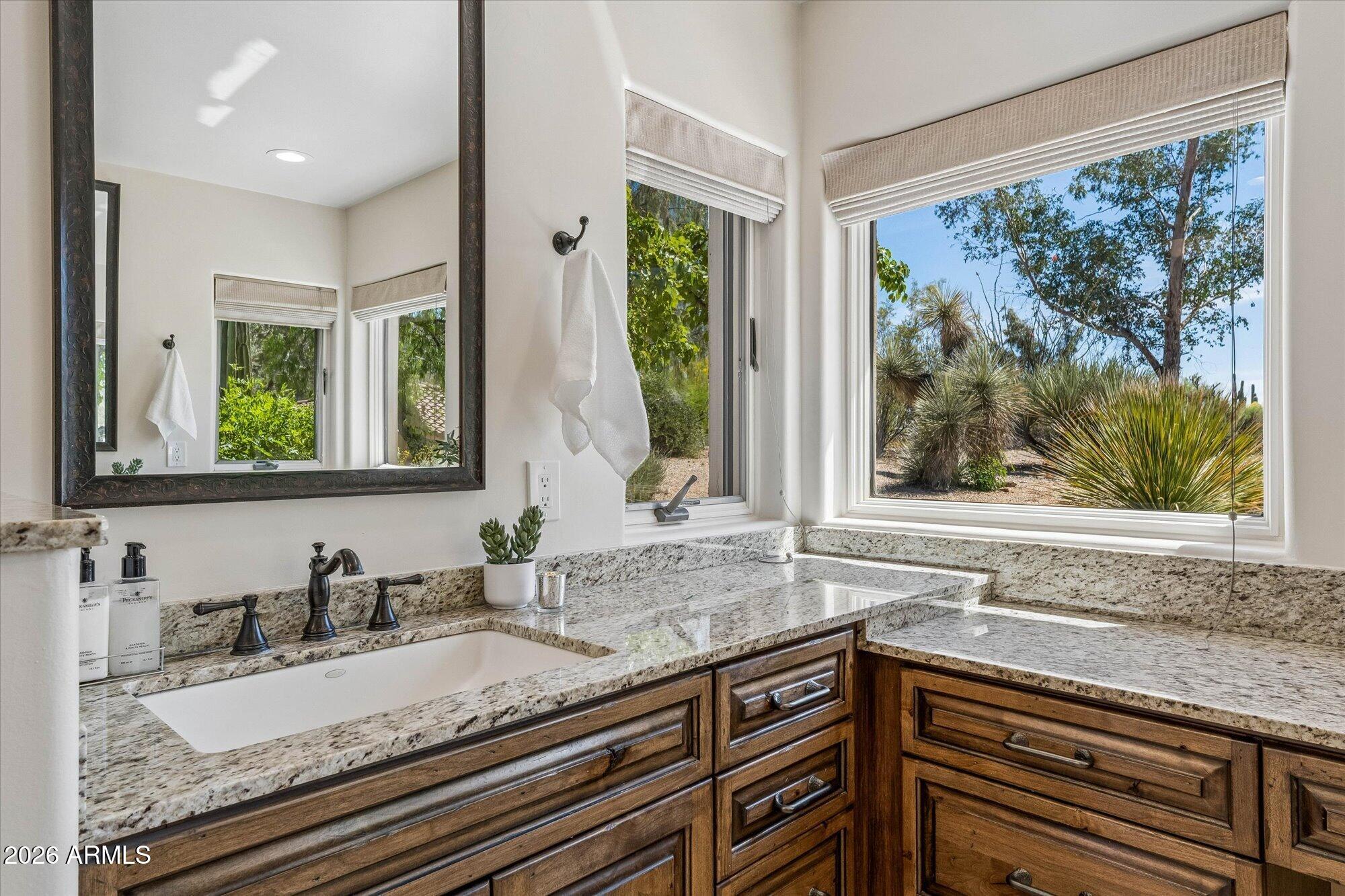 36402 Derringer Road Carefree, AZ 85377 - Photo 37 of 83 Primary Bath