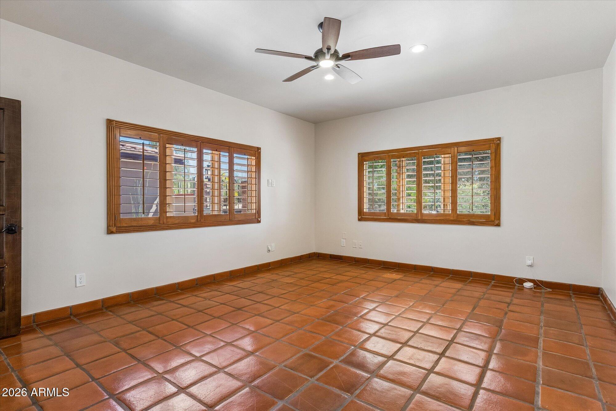 36402 Derringer Road Carefree, AZ 85377 - Photo 45 of 83 Front Suite