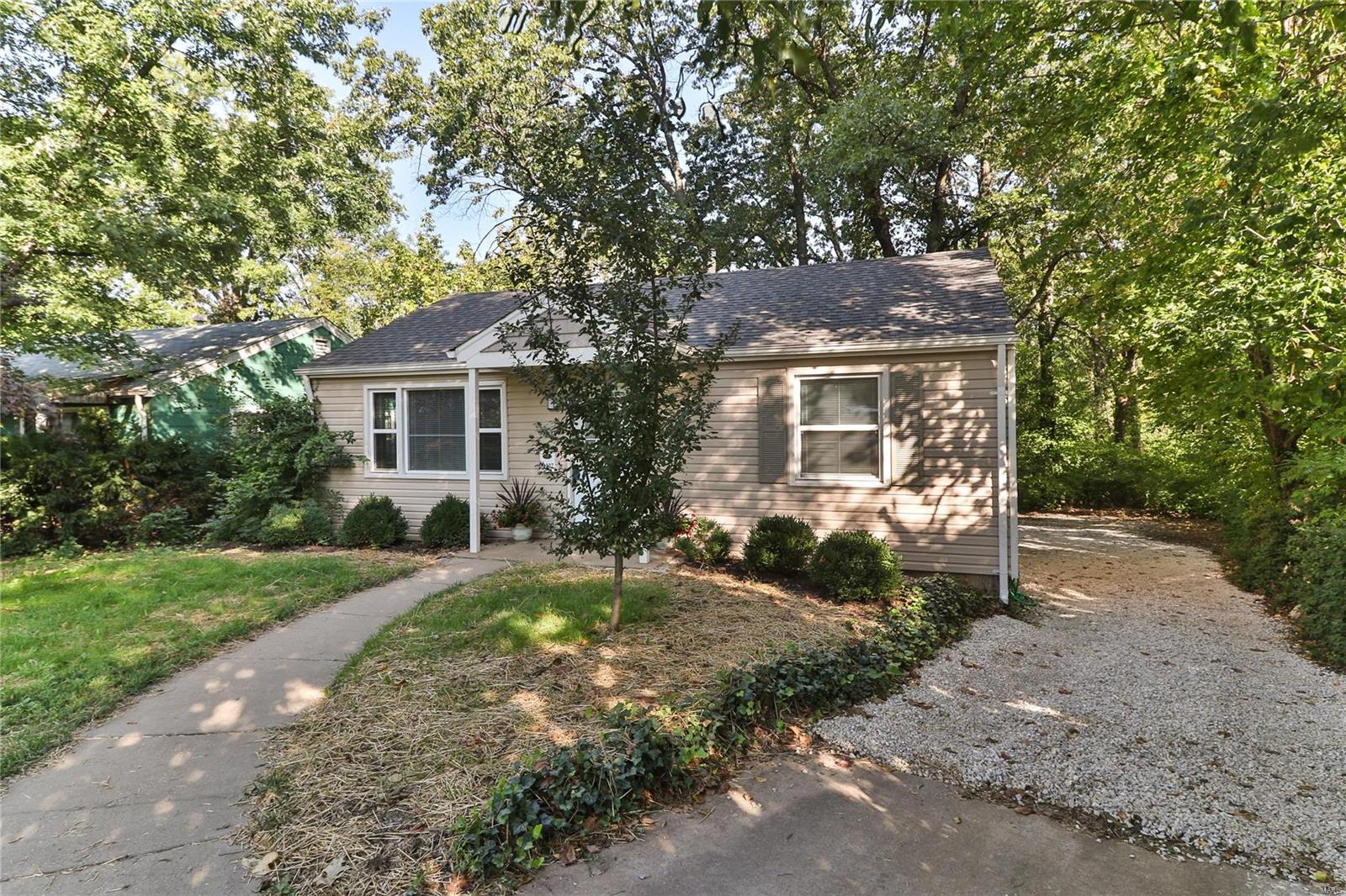10407 Big Bend Road St. Louis, MO 63122 - Photo 1 of 28 Gallery Image 1