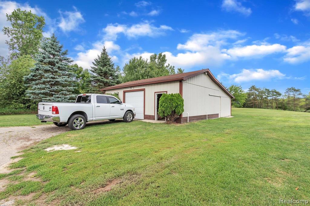 500 North Burkhart Road Howell, MI 48843 - Photo 21 of 28