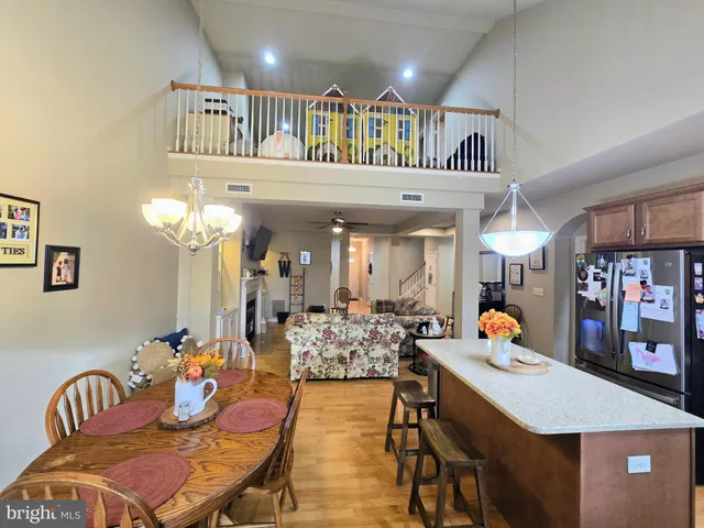 $385,000 | 1227 Cantebury Drive, Mount Joy, PA 17552