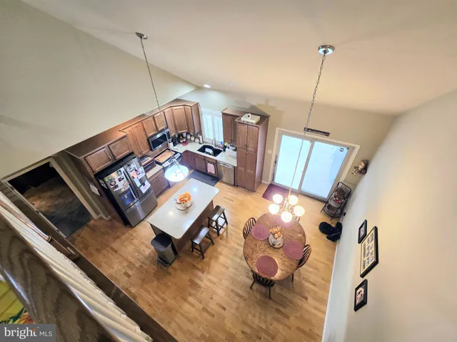 $385,000 | 1227 Cantebury Drive, Mount Joy, PA 17552